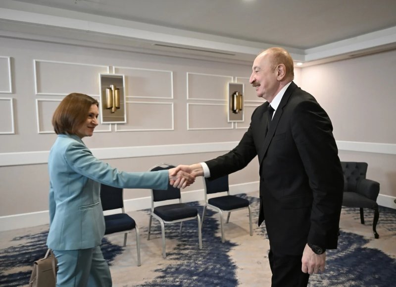 İlham Əliyevin Antalyada Moldova Prezidenti ilə görüşü olub -