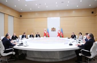 İlham Əliyevin İrakli Kobaxidze ilə geniş tərkibdə görüşü olub -