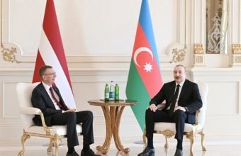 İlham Əliyevin Latviya Prezidenti ilə təkbətək görüşü olub