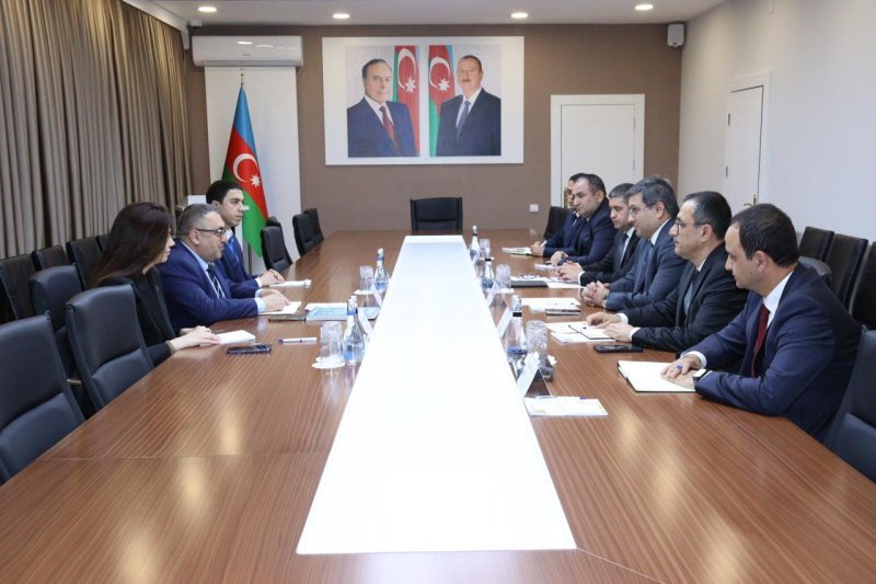 Kazım Hüseynəliyev “Caspian Energy Club”un nümayəndə heyəti ilə görüşüb -