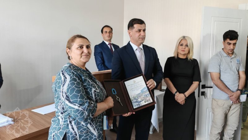 Kəlbəcərə yeni köçürülən sakinlərə mənzillərin açarları təqdim edilib -