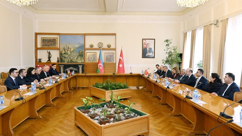 Konstitusiya Məhkəməsində Türkiyə Respublikası Ali Məhkəməsinin Baş prokuroru ilə görüş keçirilib