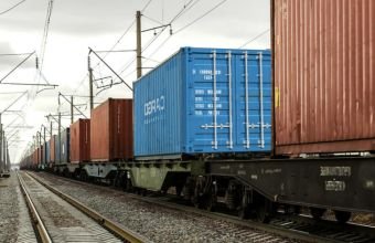 Martda dəmir yolu ilə yükdaşımalar artıb