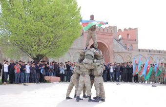 Naxçıvan şəhərində həqiqi hərbi xidmətə yolasalma mərasimi keçirilib -