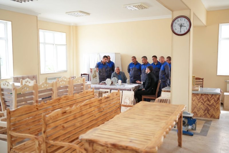 Naxçıvanda cəzaçəkmə müəssisəsində məhkumlar üçün ustad dərslərinə start verilib -