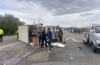 Naxçıvanda iki yük avtomobili toqquşub -