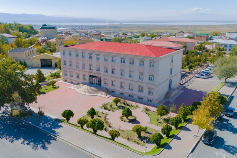 Naxçıvanda məktəblərə 4300 kompüter veriləcək