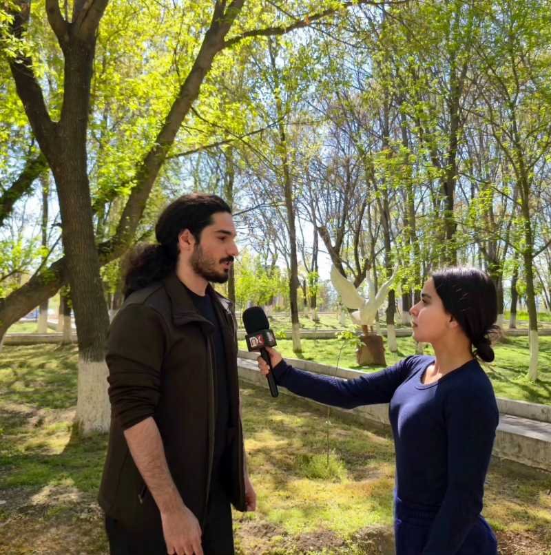 Naxçıvanda təhsil alan türkiyəli tələbədən ədiblərimizin dünyada tanıdılmasına təşəbbüs -