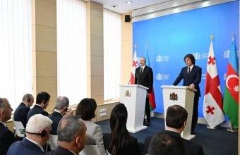 Prezident və Gürcüstanın Baş naziri mətbuata bəyanatlarla çıxış edirlər -