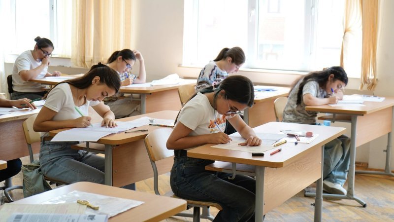 Qəbul imtahanı üçün neçə nəfər ərizə verib?