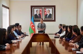 Ramilə Seyidova növbəti dəfə istehsalat təcrübəsi keçəcək tələbələrlə görüş keçirib -