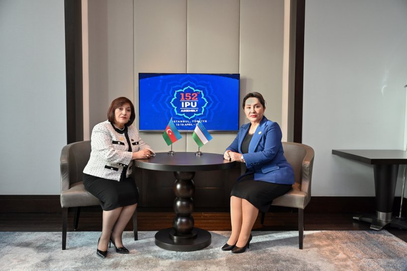 Sahibə Qafarova İstanbulda özbəkistanlı həmkarı ilə görüşdü