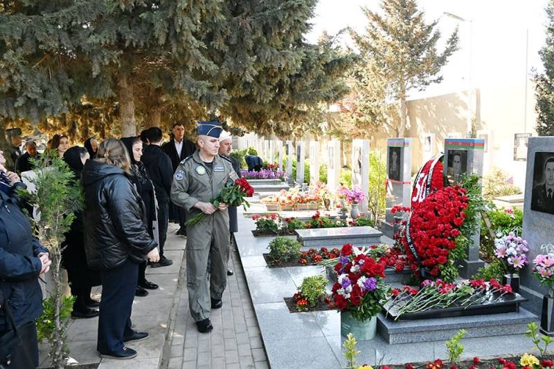 Şəhid pilotlarımızın xatirəsi ehtiramla yad edilib -