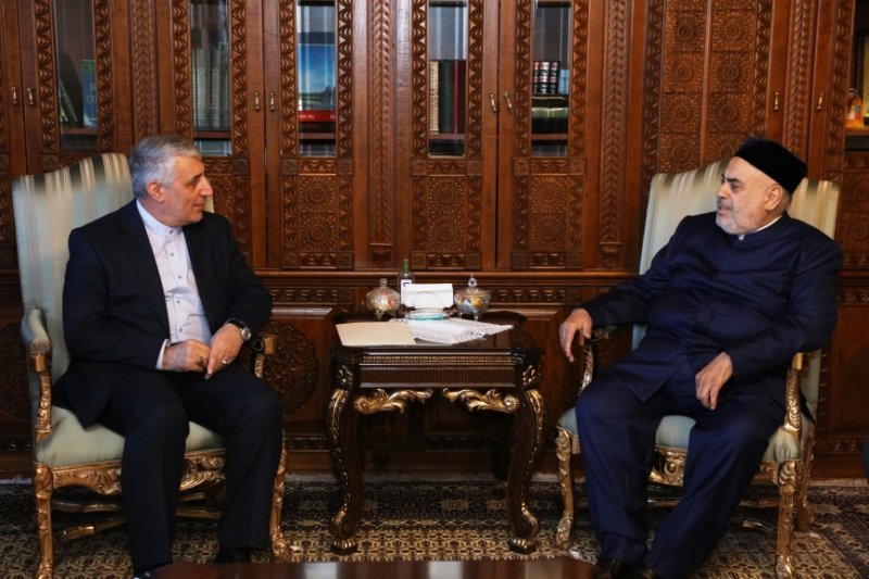 Şeyxülislam Allahşükür Paşazadə  Müctəba Dəmirçilunu qəbul edib