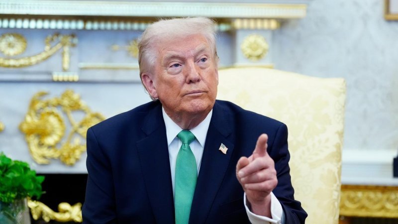 Tramp Hörmüz boğazının blokadadan çıxarıldığını bəyan edib