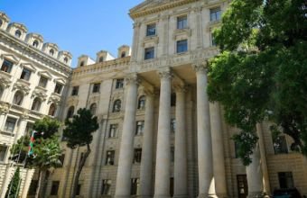 XİN-də diplomatik xidmətə qəbul üzrə müsabiqəyə qeydiyyat davam edir