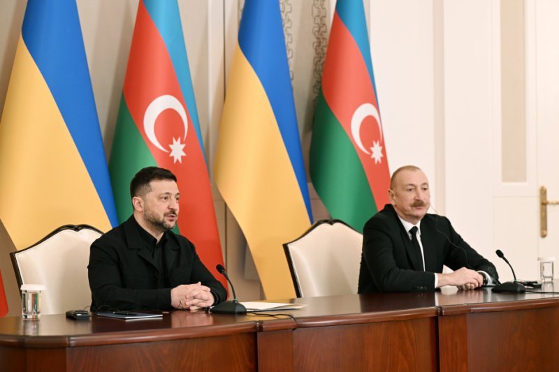 Zelenski: Bir qrup ukraynalı tələbənin reabilitasiya məqsədilə Azərbaycana səfəri nəzərdə tutulub