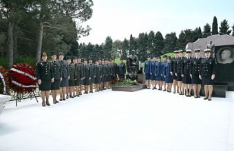 Zərifə xanım Əliyevanın anadan olmasının 103-cü ildönümü qeyd olunub -