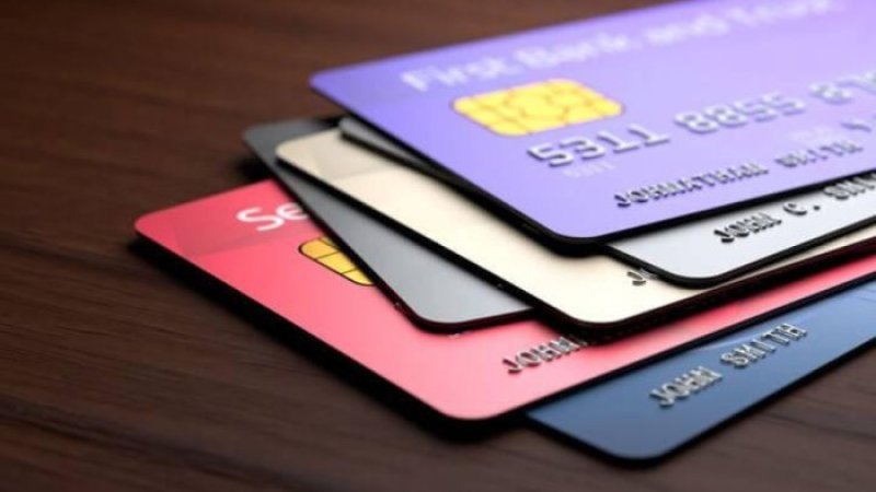 Azərbaycanda ödəniş kartlarının sayı 9% artıb
