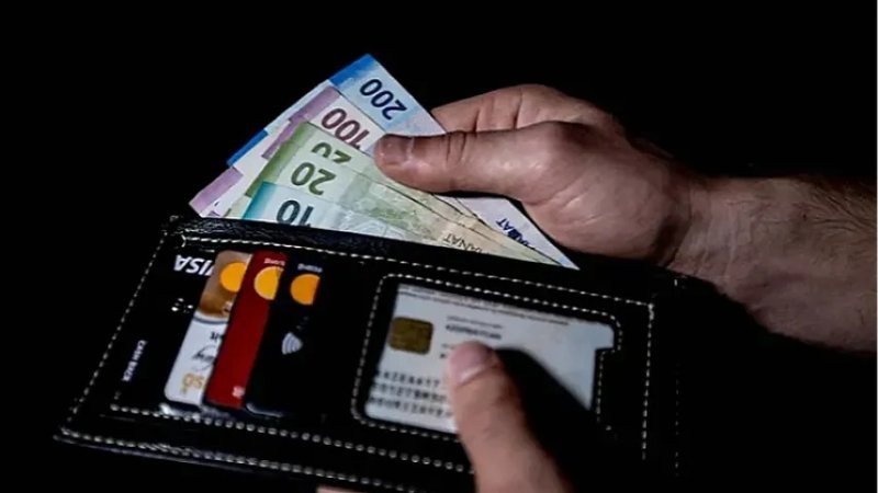 Azərbaycanda orta aylıq əməkhaqqı 6 %-dən çox artıb