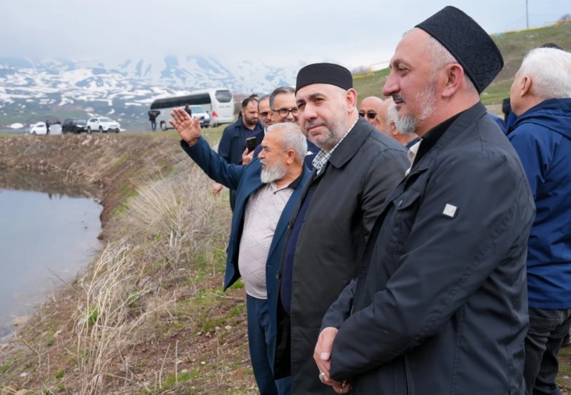 Bir qrup din xadimi Naxçıvanda tarixi abidələrlə tanış olub