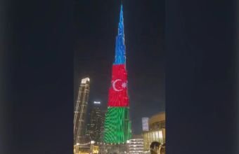 Bürc Xəlifə Azərbaycan bayrağının rəngləri ilə işıqlandırılıb
