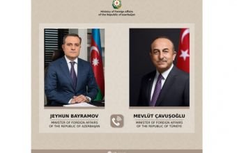 Ceyhun Bayramov Mövlud Çavuşoğluna zəng edib