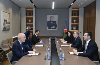Ceyhun Bayramov Uqoçi Daniels ilə görüşüb