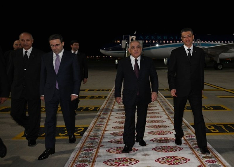 Əli Əsədov Türkmənistanda işgüzar səfərdədir