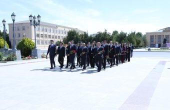 Ulu Öndər Heydər Əliyevin xatirəsini ehtiramla yad edilib -