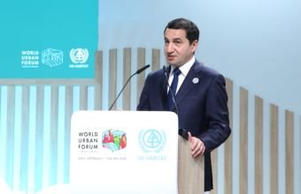 Hikmət Hacıyev: Azərbaycan 300 min məburi köçkünü mənzillə təmin edib