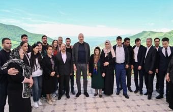 İlham Əliyev Böyük Qaladərəsi kəndindəki sakinlərlə görüşü barədə paylaşım edib