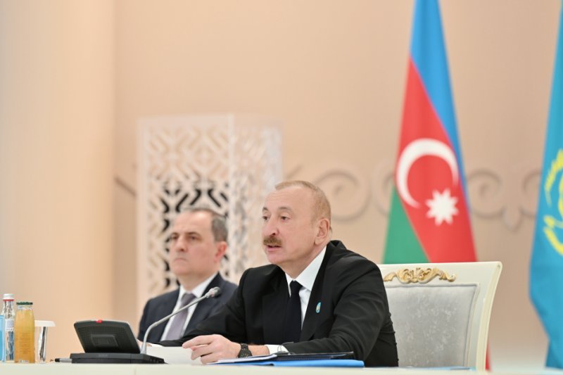 İlham Əliyev: İyunda Bakıda Birinci Türkoloji Qurultayın 100 illiyinə həsr edilən Türk dünyası həftəsi keçiriləcək