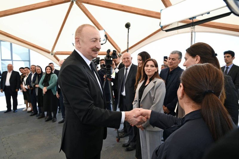 İlham Əliyev: Şükürbəyli kəndi tamamilə yenidən qurulub