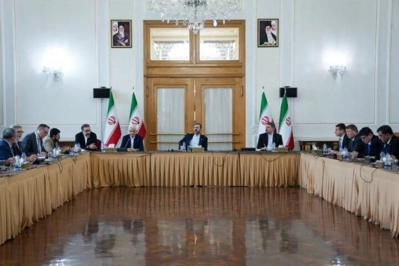 İran ABŞ ilə sülh planını Pakistana təqdim edib