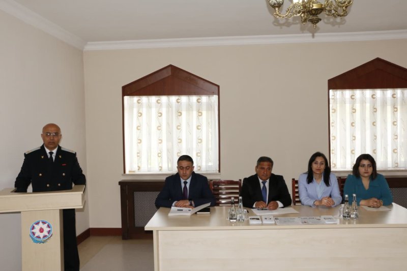 Kəngərlidə məişət zorakılığı və erkən nikahın profilaktikasına dair tədbir keçirilib -