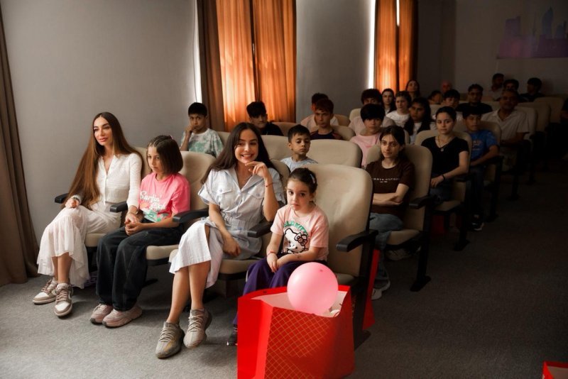 Leyla Əliyeva və Arzu Əliyeva Lənkəranda uşaq evini ziyarət ediblər