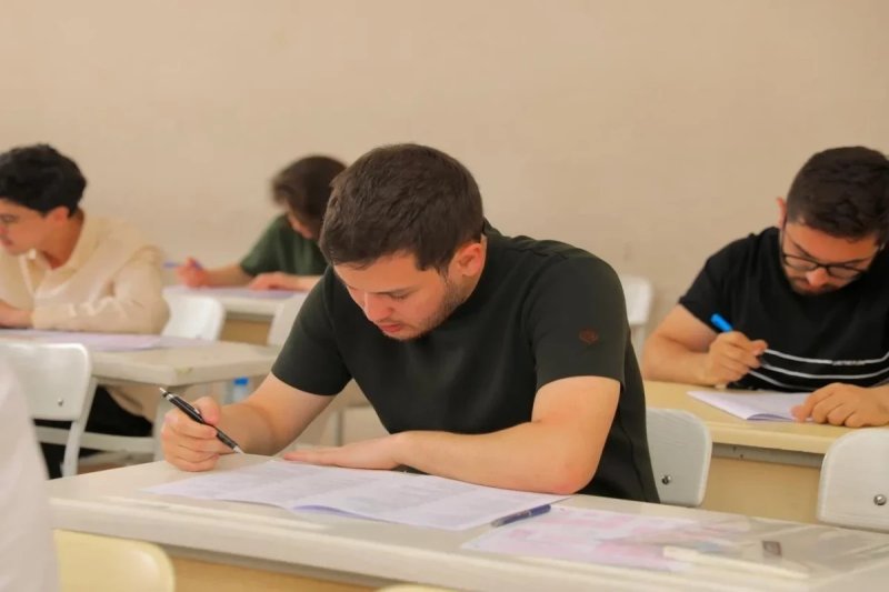 Naxçıvanda rezidenturaya qəbul imtahanının birinci mərhələsi keçirilib -