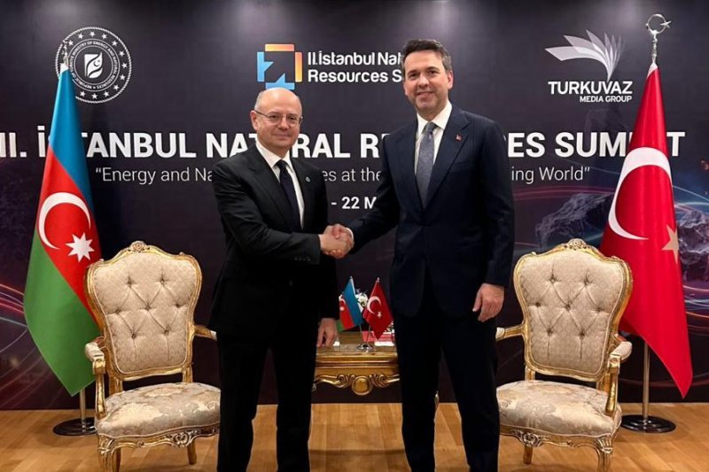 Pərviz Şahbazov Alparslan Bayraktar ilə görüşüb