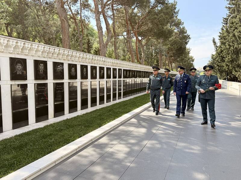 Qazaxıstan nümayəndə heyəti ölkəmizə səfər edib