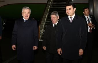 Şavkat Mirziyoyev Azərbaycana səfərə gəlib