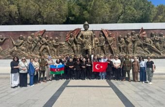 Şəhid ailələri Türkiyənin Çanaqqala şəhərini ziyarət edib -