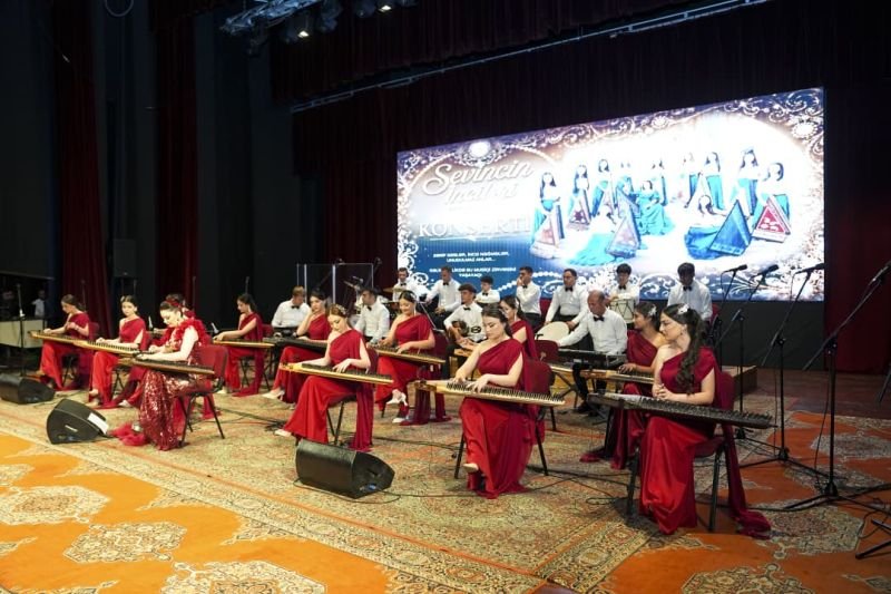 “Sevincin İnciləri” ansamblının konserti keçirilib -