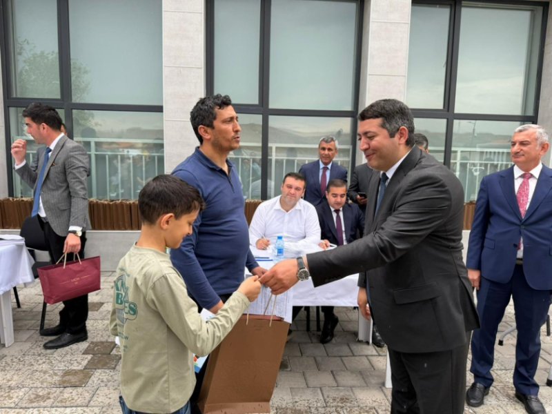 Şükürbəyli kəndində daha 107 ailəyə evlərinin açarları təqdim olundu -