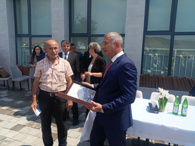Şükürbəyli kəndində daha 97 ailəyə evlərinin açarları təqdim olunub -