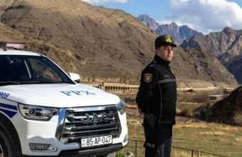 Yol polisi əlverişsiz hava ilə bağlı sürücülərə xəbərdarlıq edib