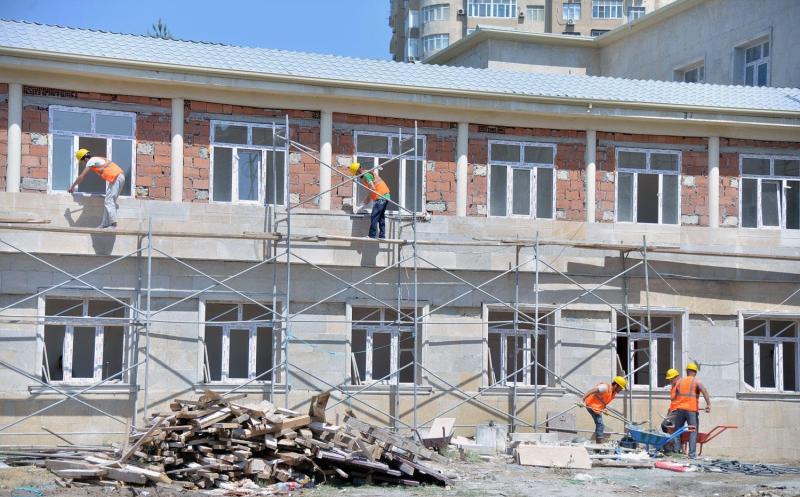 2025–2026-cı tədris ilində Azərbaycanda neçə məktəb təmir edilib?