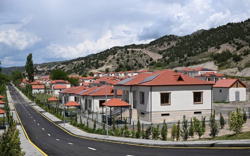Azad olunmuş ərazilərdə yaşayanların sayı açıqlanıb