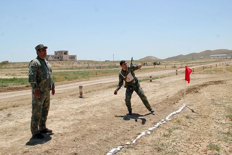 Azərbaycan Ordusunda hərbiləşdirilmiş kross üzrə birincilik keçirilib -