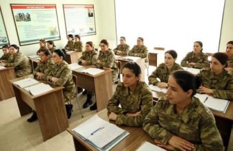 Azərbaycan ordusunda neçə qadın xidmət edir?